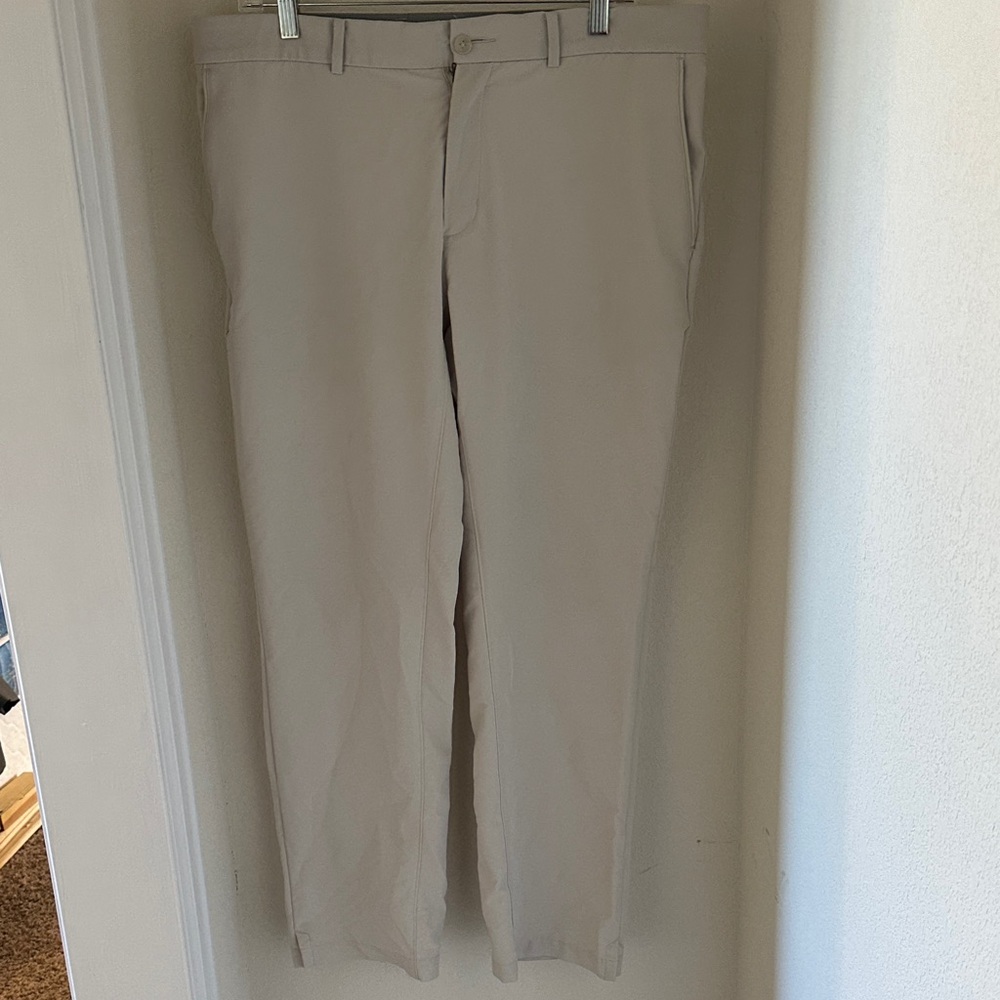 Men's Classic Straight-Leg Chino Pants in Light Beige